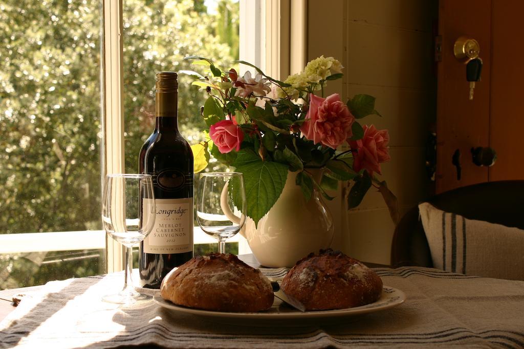 Bluff Hill Bed & Breakfast Нейпиър Стая снимка